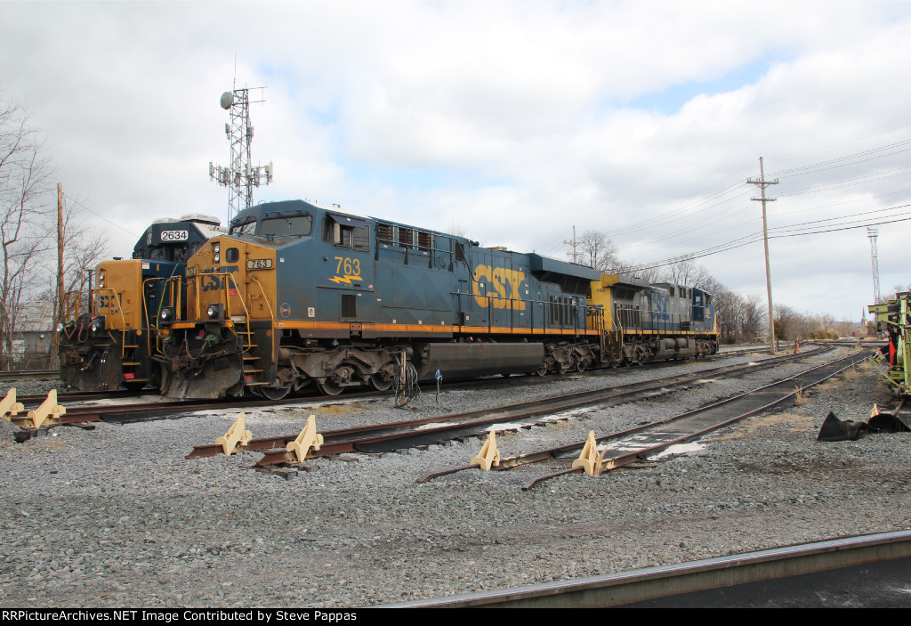 CSX units at Hagerstown yard